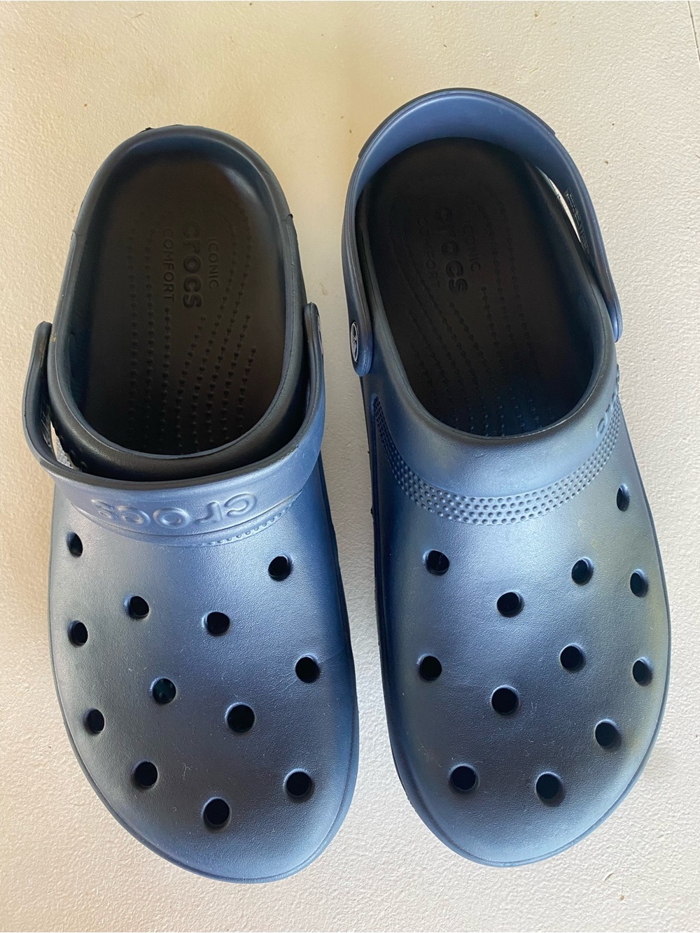 CROCS woman’s  Classic Clog in Navy